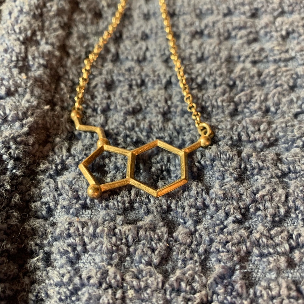 Serotonin molecule necklace